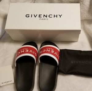 🚫🚫🚫SOLD Givenchy unisex slides🚫🚫🚫